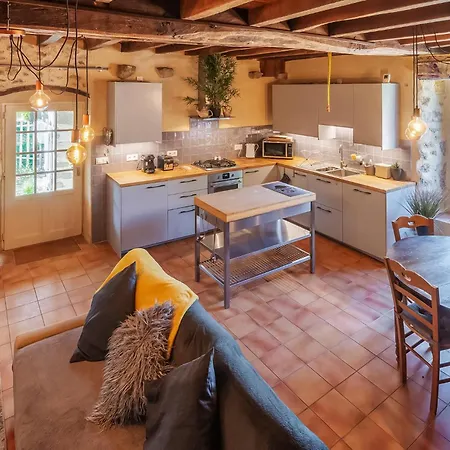 1 Bedroom Stunning In Argentonnay Дом отдыха